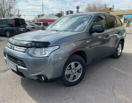 Toyota Camry 2016 в Alpha Car автопрокат фото Toyota Camry 2016 в Alpha Car автопрокат фото